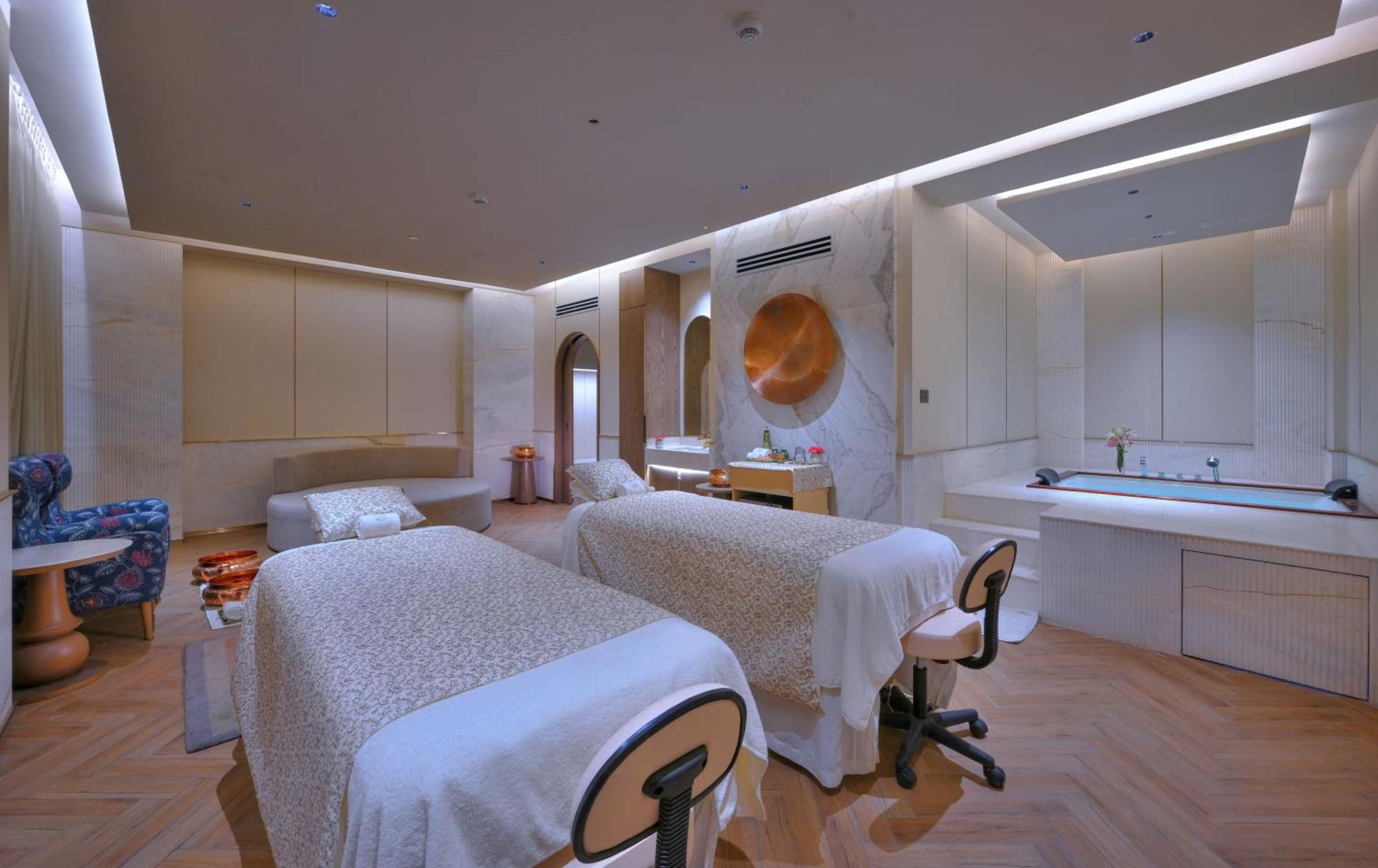 Taj Hotel & Convention Centre, Agra Агра Екстер'єр фото The Spa at The Landmark